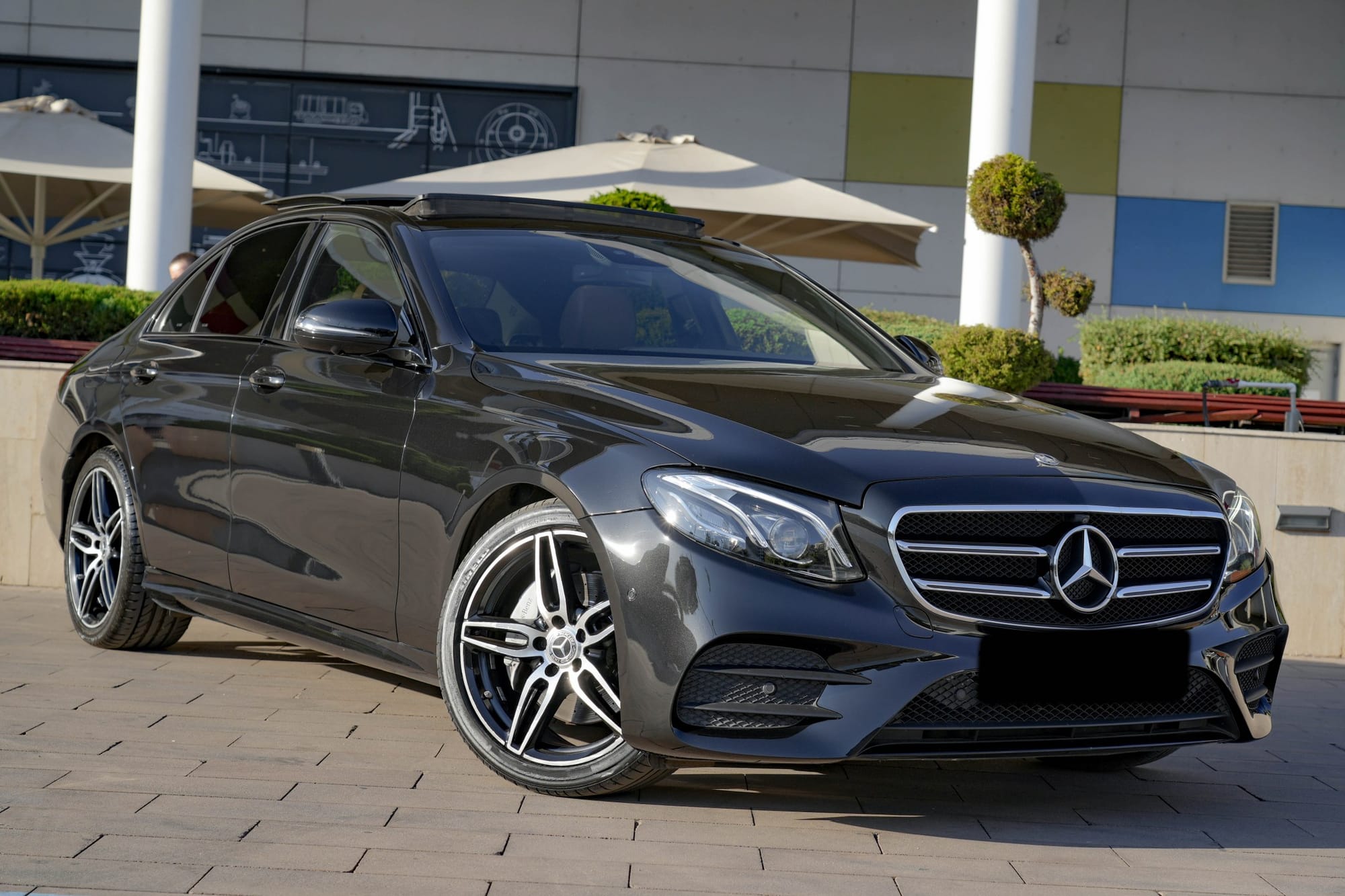 Mercedes-Benz E-Class 3