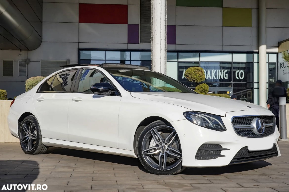 Mercedes-Benz E-Class 3