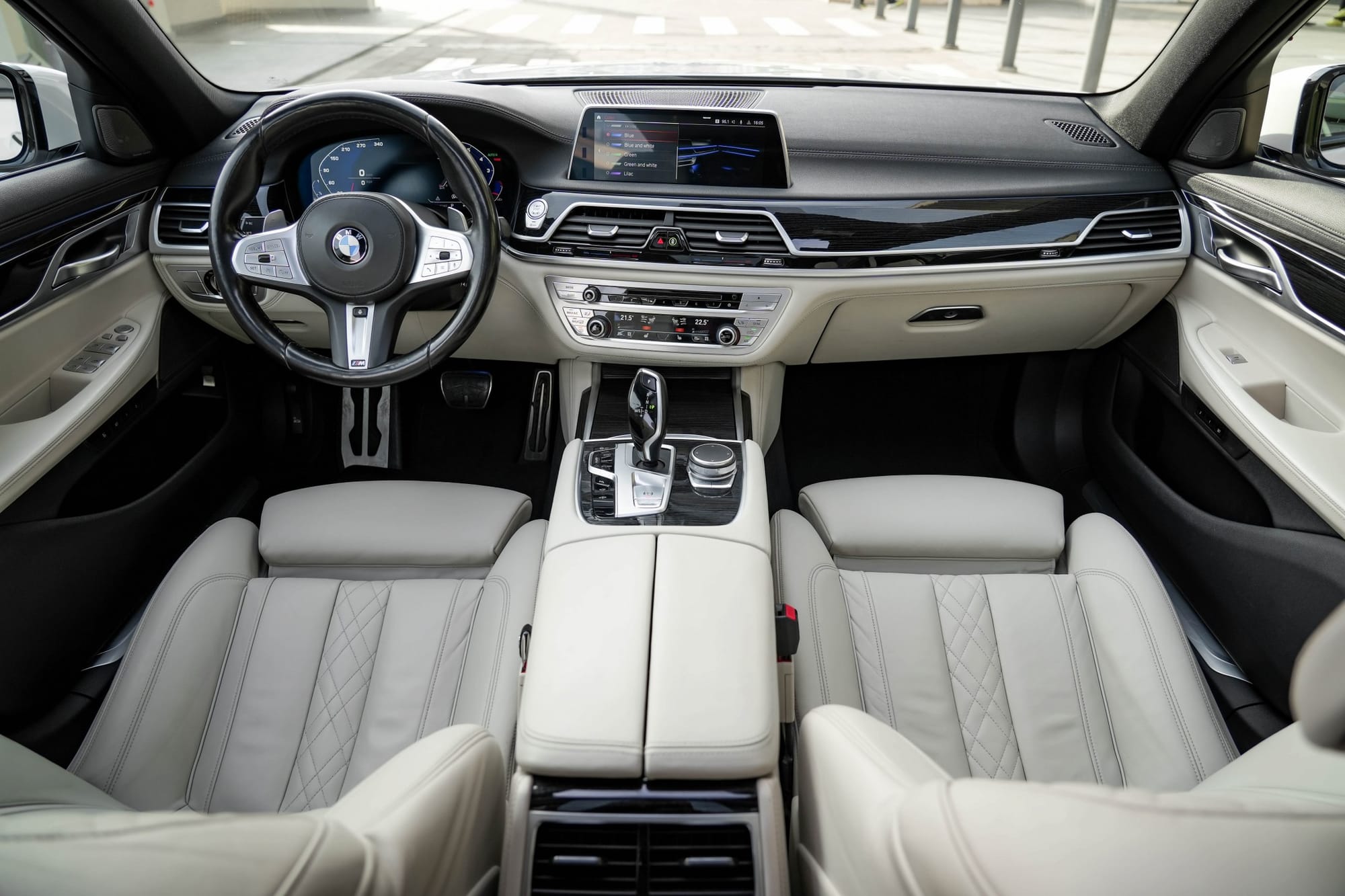 BMW Seria 7 9