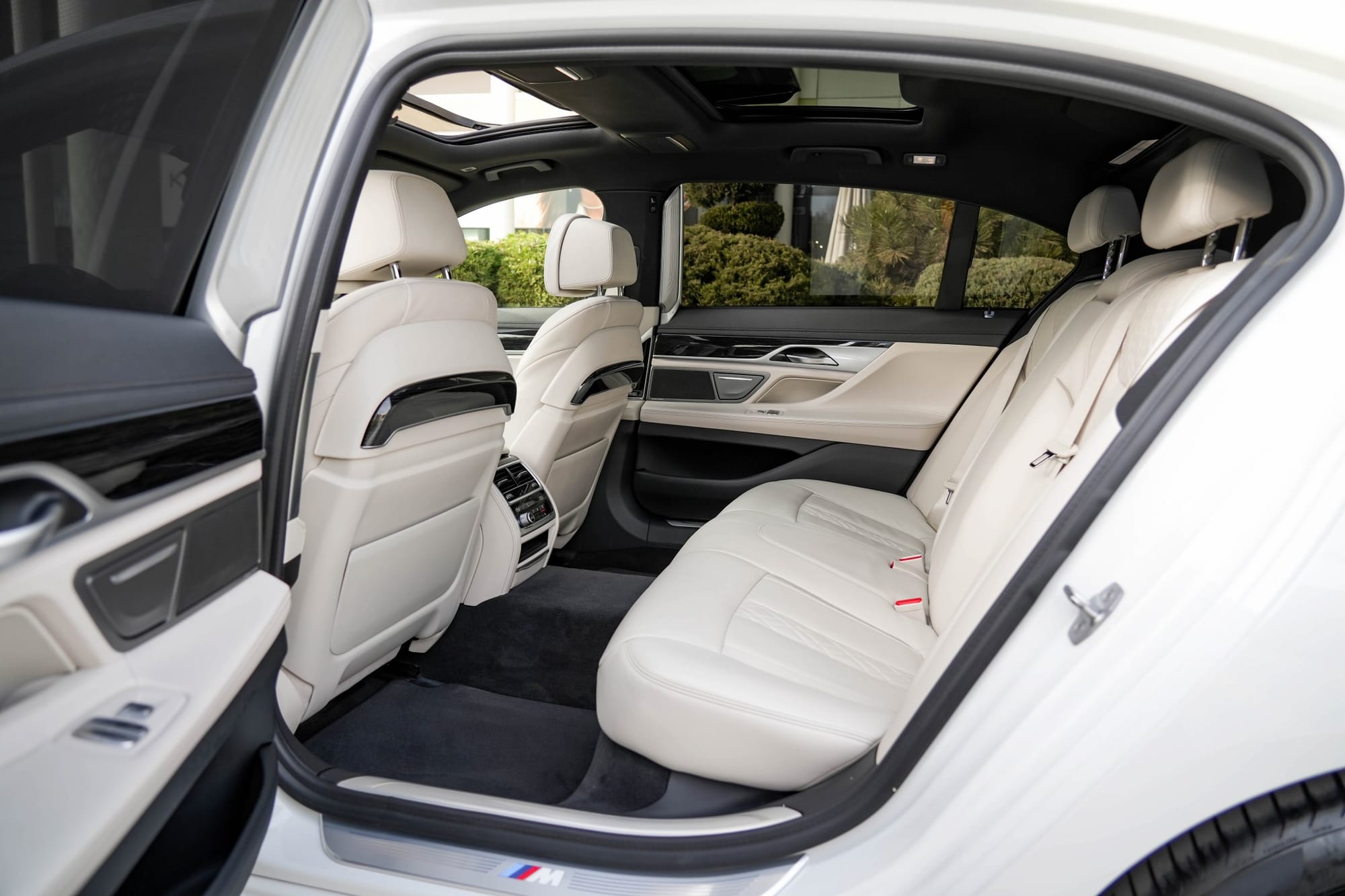 BMW Seria 7 11
