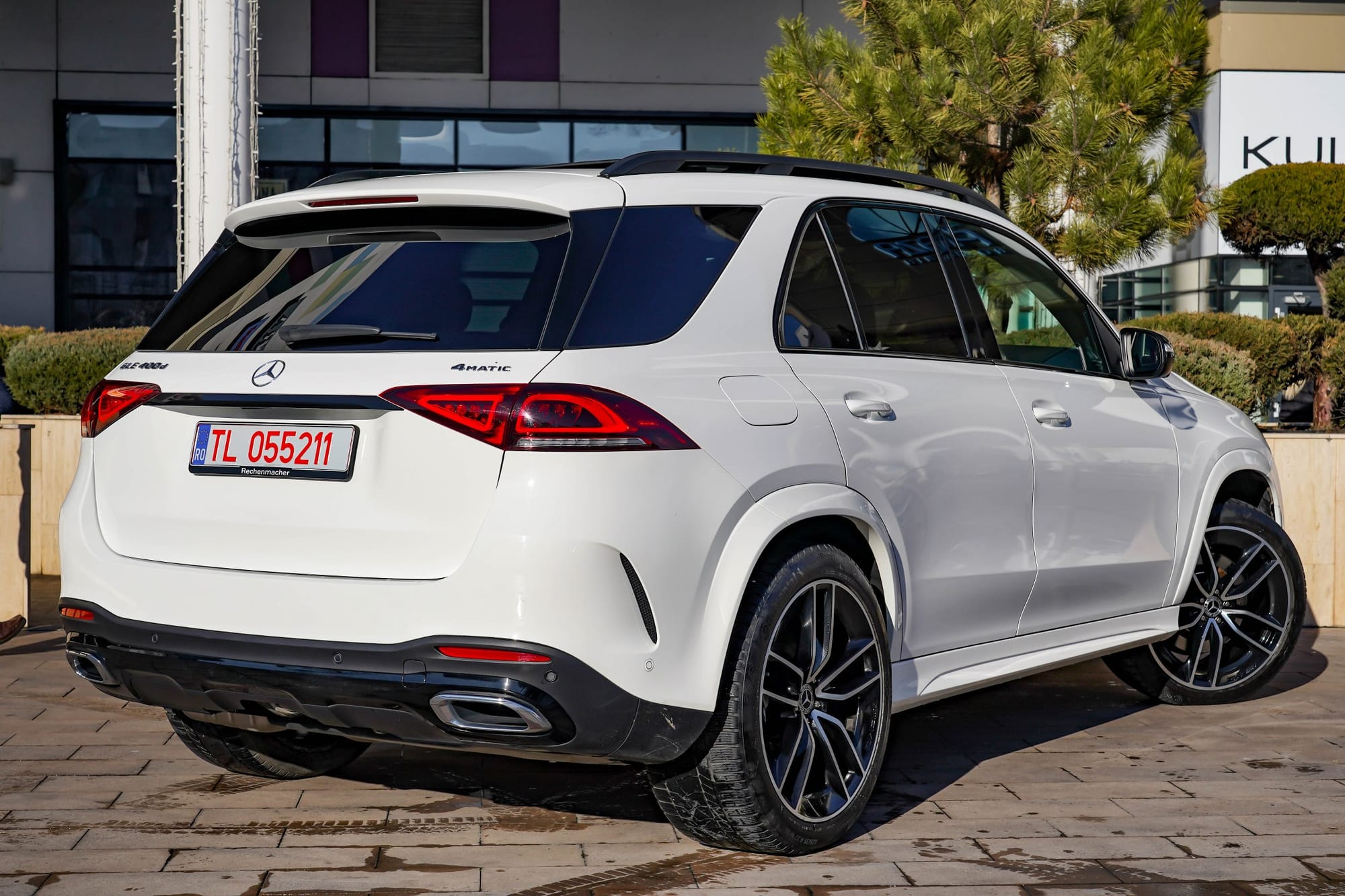 Mercedes-Benz GLE 10