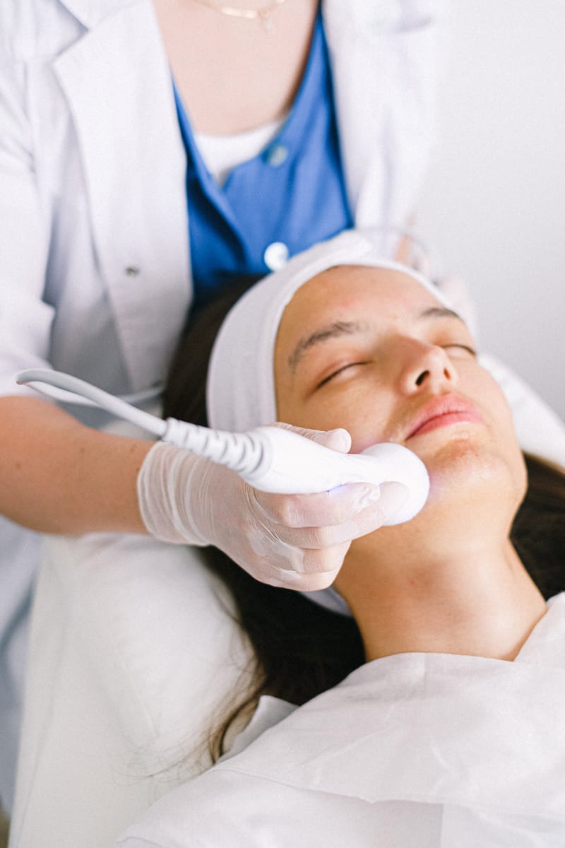 Hydra Facial