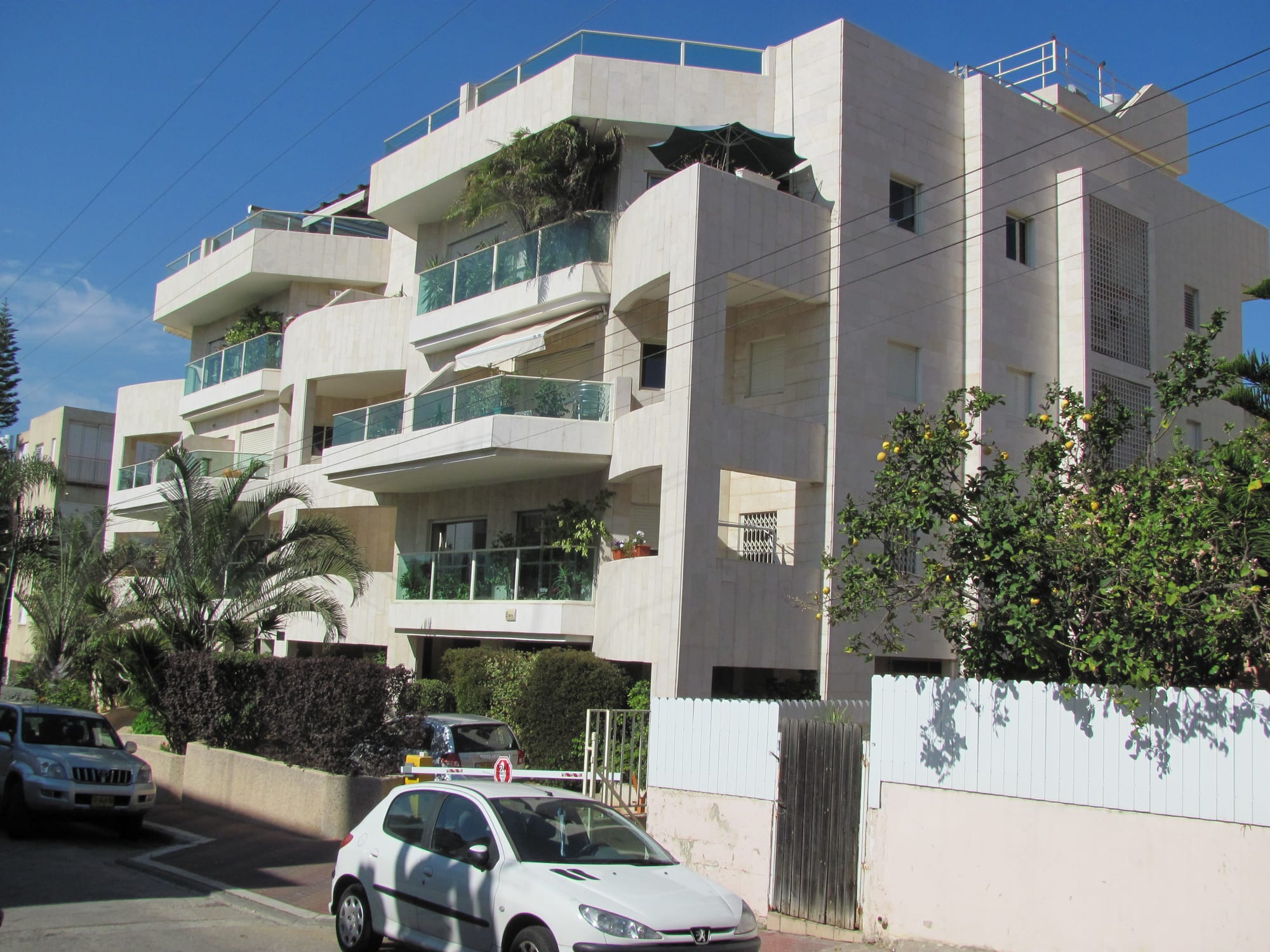 הראל 3-5 , גבעתיים