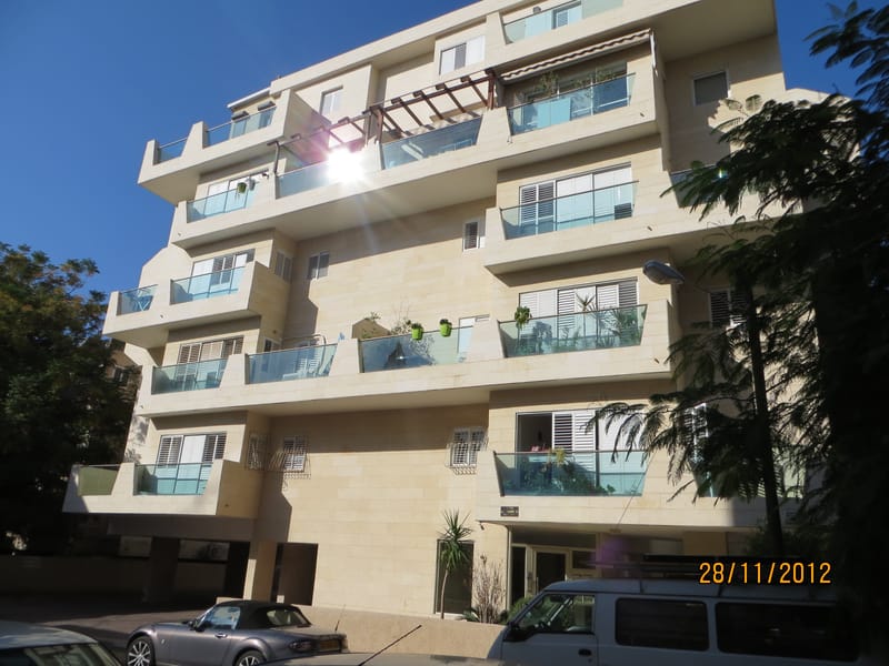 סמטת הבנים 4 , בני ברק