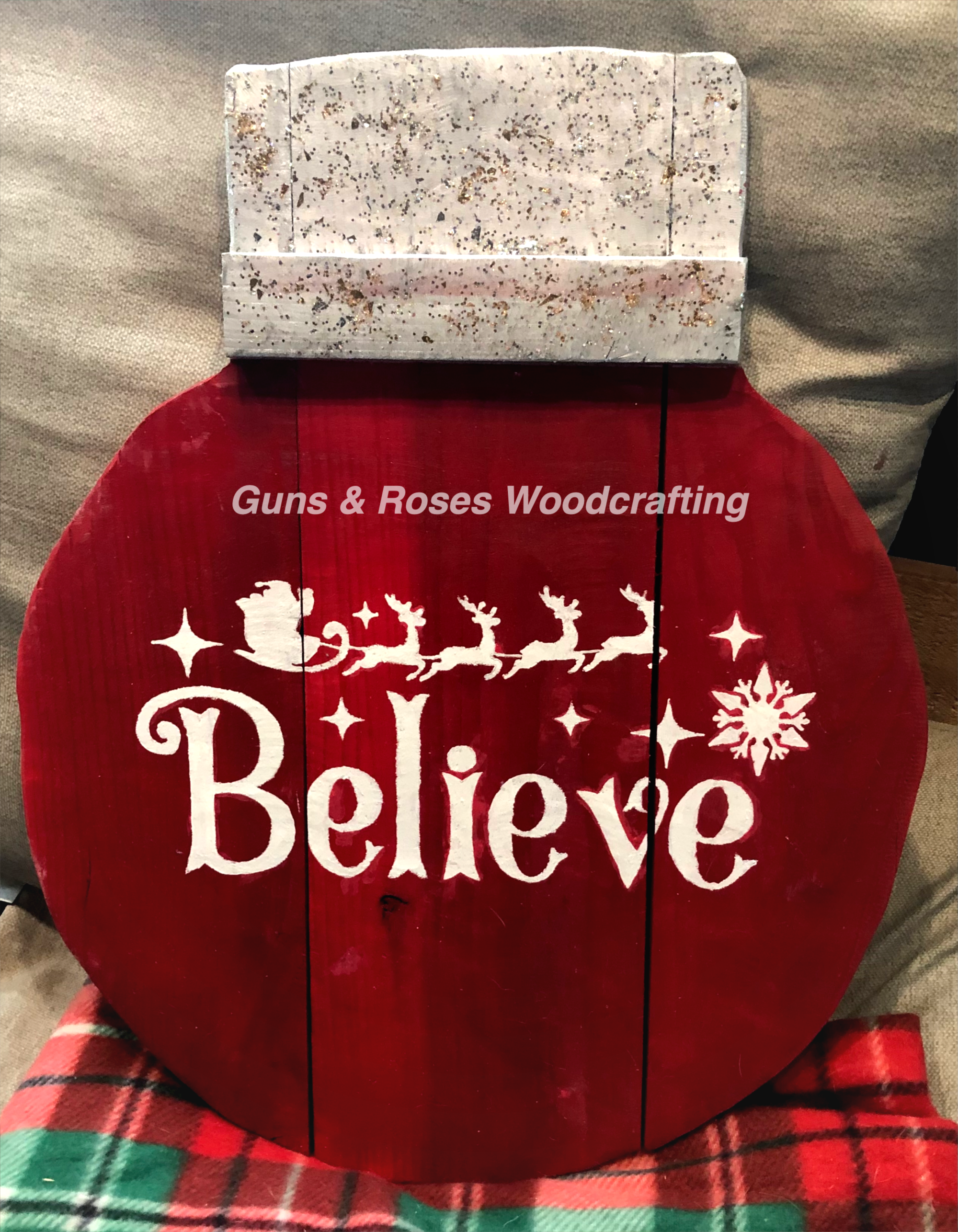 Wooden Christmas Ball "Believe"