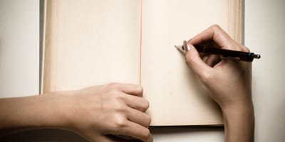 Traditional vs. self-publishing: Choosing the right path for authors