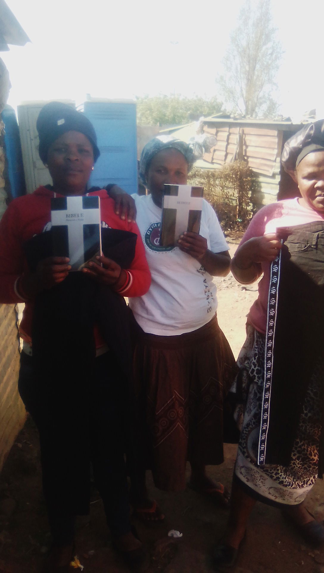 Free  Bible  distributions