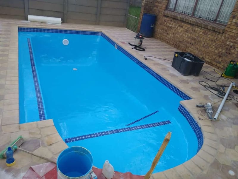 SWIMMING POOL SERVICES