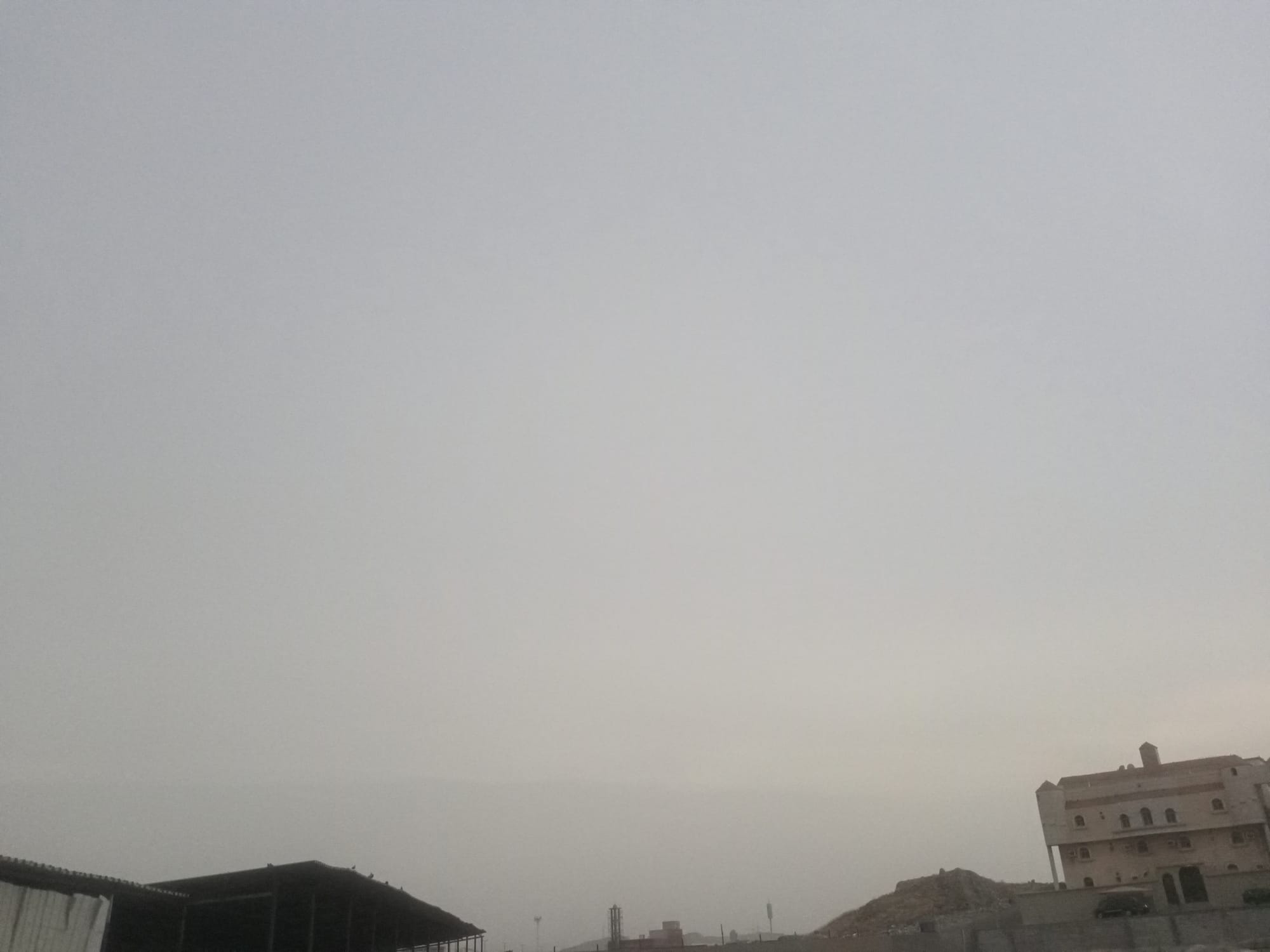 صور منتصف شهر أغسطس - صور مؤرشفة