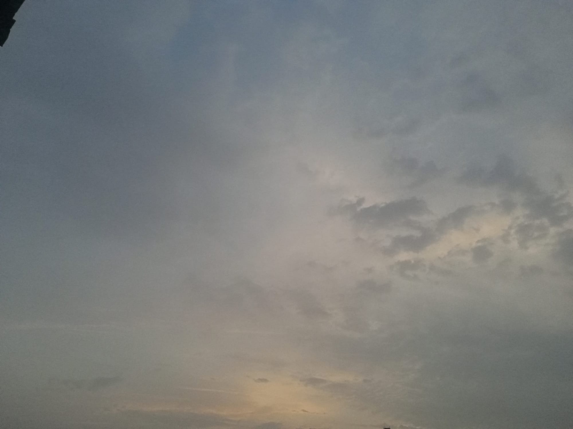 صور منتصف شهر أغسطس - صور مؤرشفة
