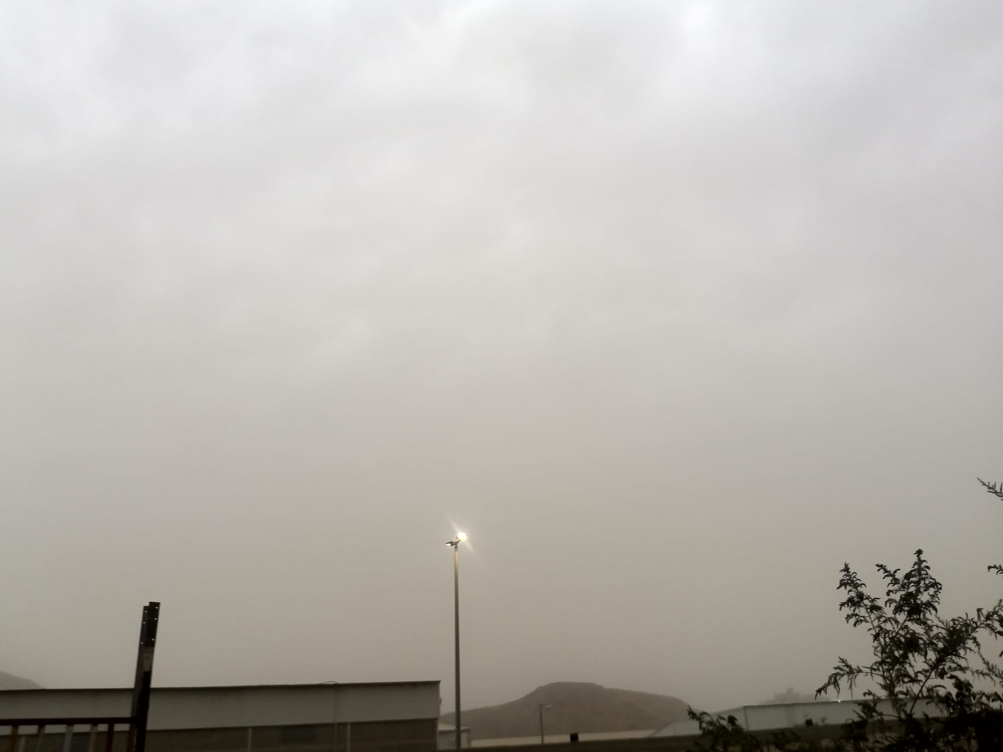 يوم 21/08/2023 - الرياح الهابطة وأمطار متفاوتة - حالة غير متوقعة