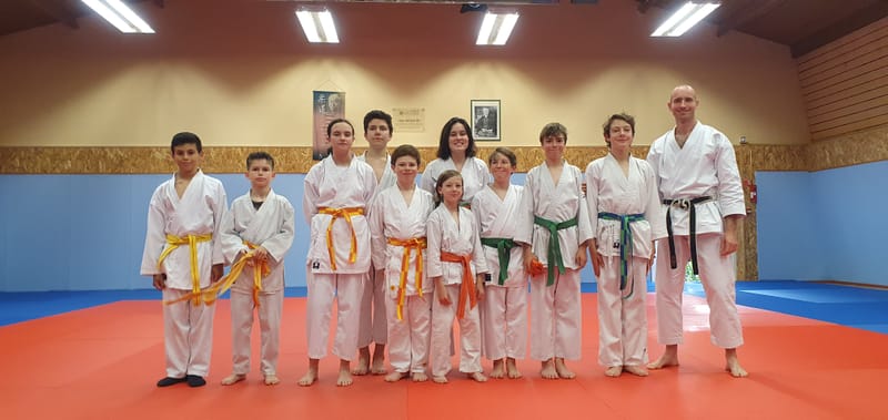 Passage de grades Ados 14-06-2024 : Félicitations aux nouveaux gradés