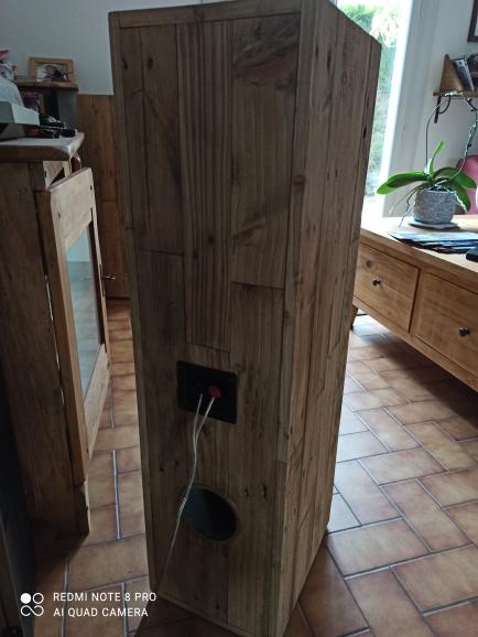 enceintes colonnes