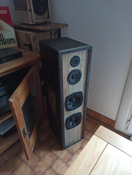 enceintes colonnes dragon ball z