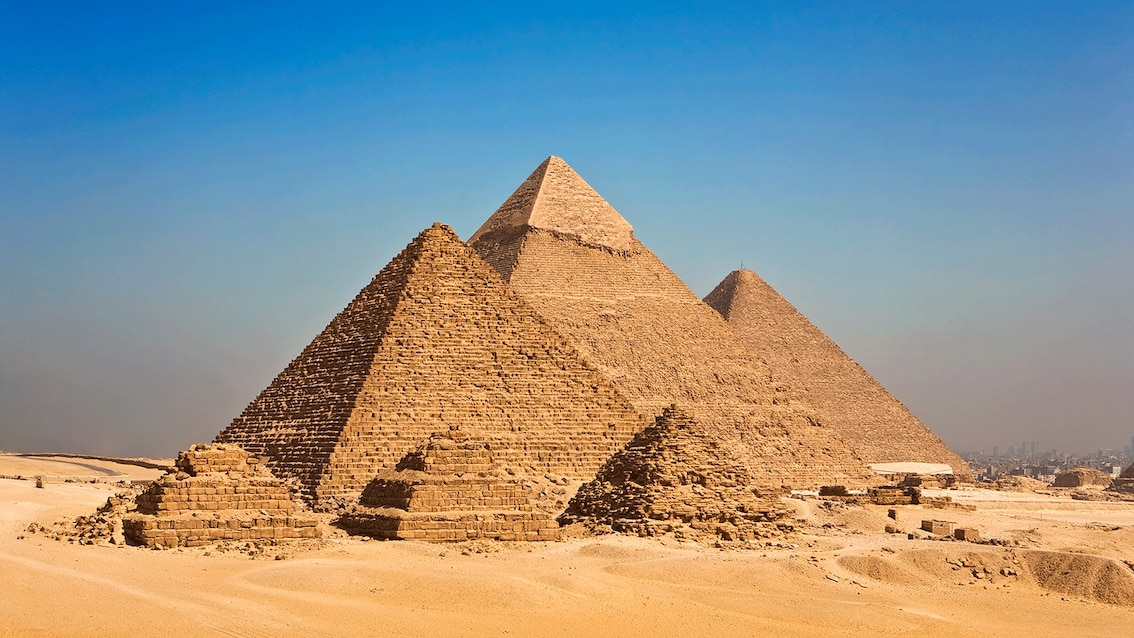 Discover the Wonders of the Ancient World in Egypt