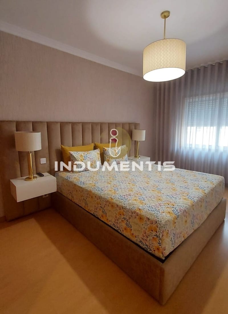 CAMAS ESTOFADAS / SOMMIERS