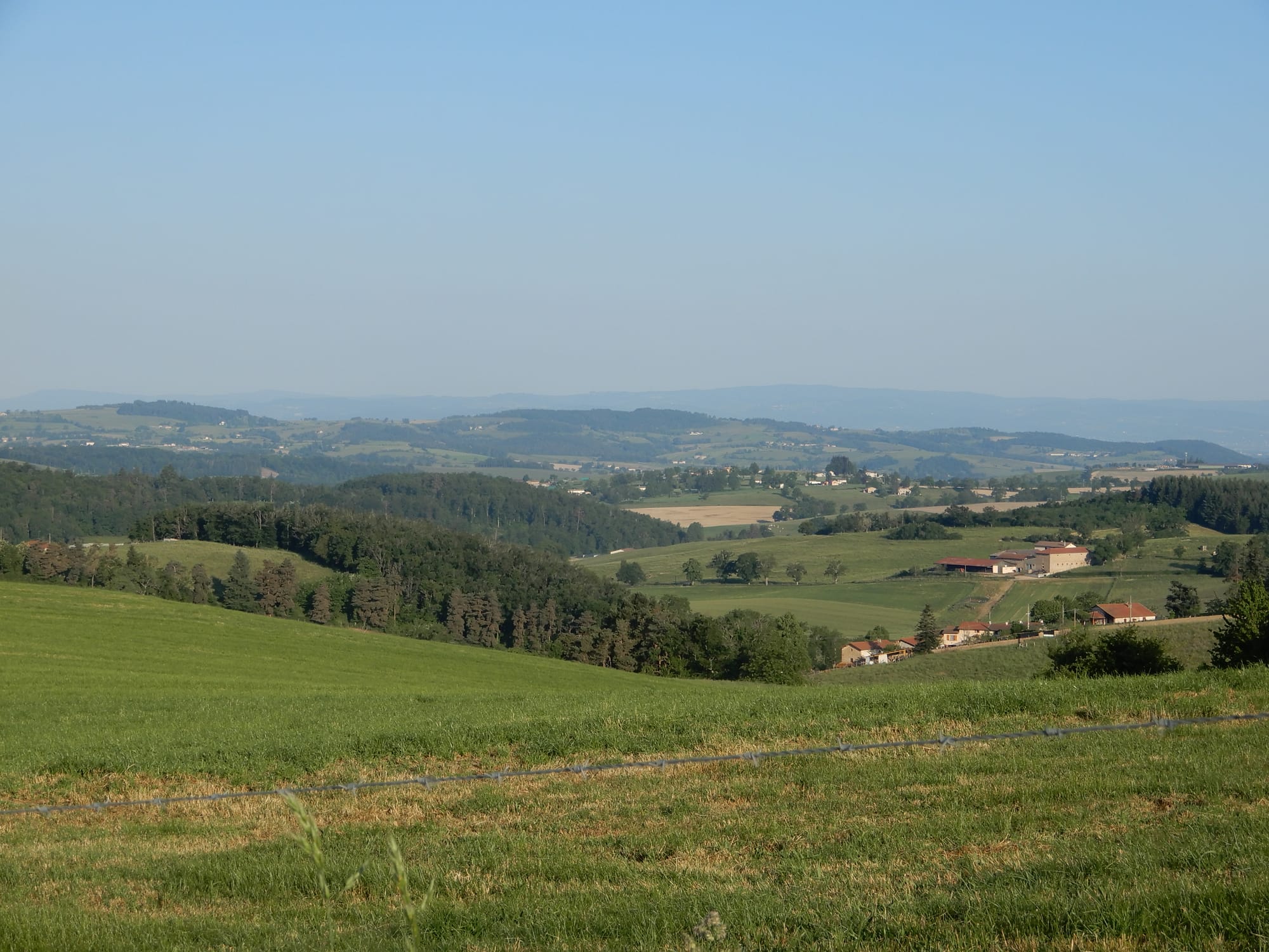 PLAINE DU FOREZ VUE DE CARIBOLE