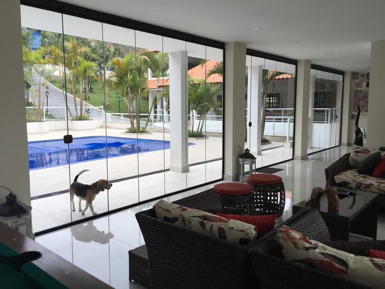 Portas e Janelas de Vidro Temperado em Balneário Camboriú, Itapema e Região