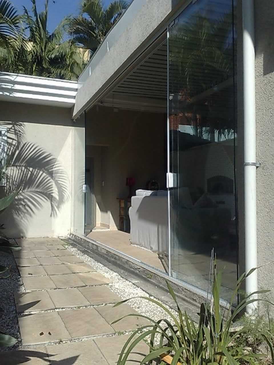 Portas e Janelas de Vidro Temperado em Balneário Camboriú, Itapema e Região