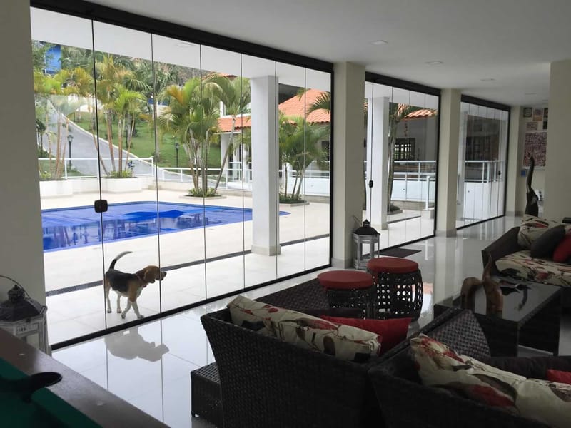 Portas e Janelas de Vidro Temperado em Balneário Camboriú, Itapema e Região