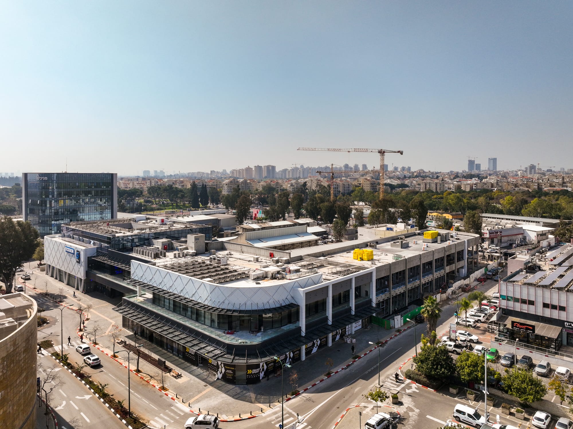 דקטלון כפר סבא