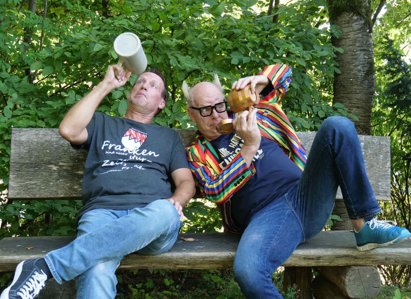 Musik-und Stand-up Comedy: Jörg Kaiser und Atze Bauer sind: "Der Kaiser und der Bauer - Bier gibt's was zu lachen"