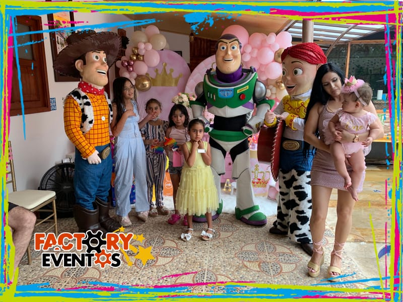 FIESTAS PARA NIÑOS Y ADOLECENTES