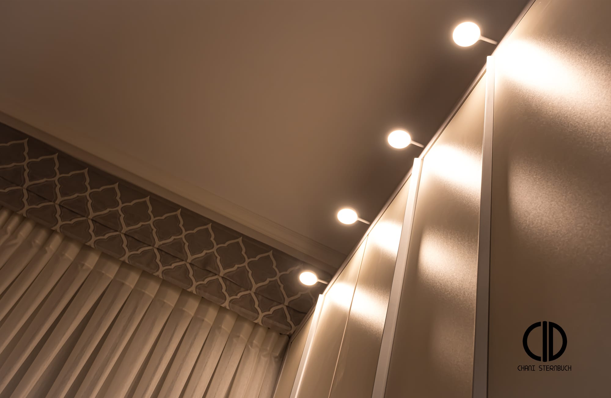 Classical and Magical Jerusalem Estate Apartment 2