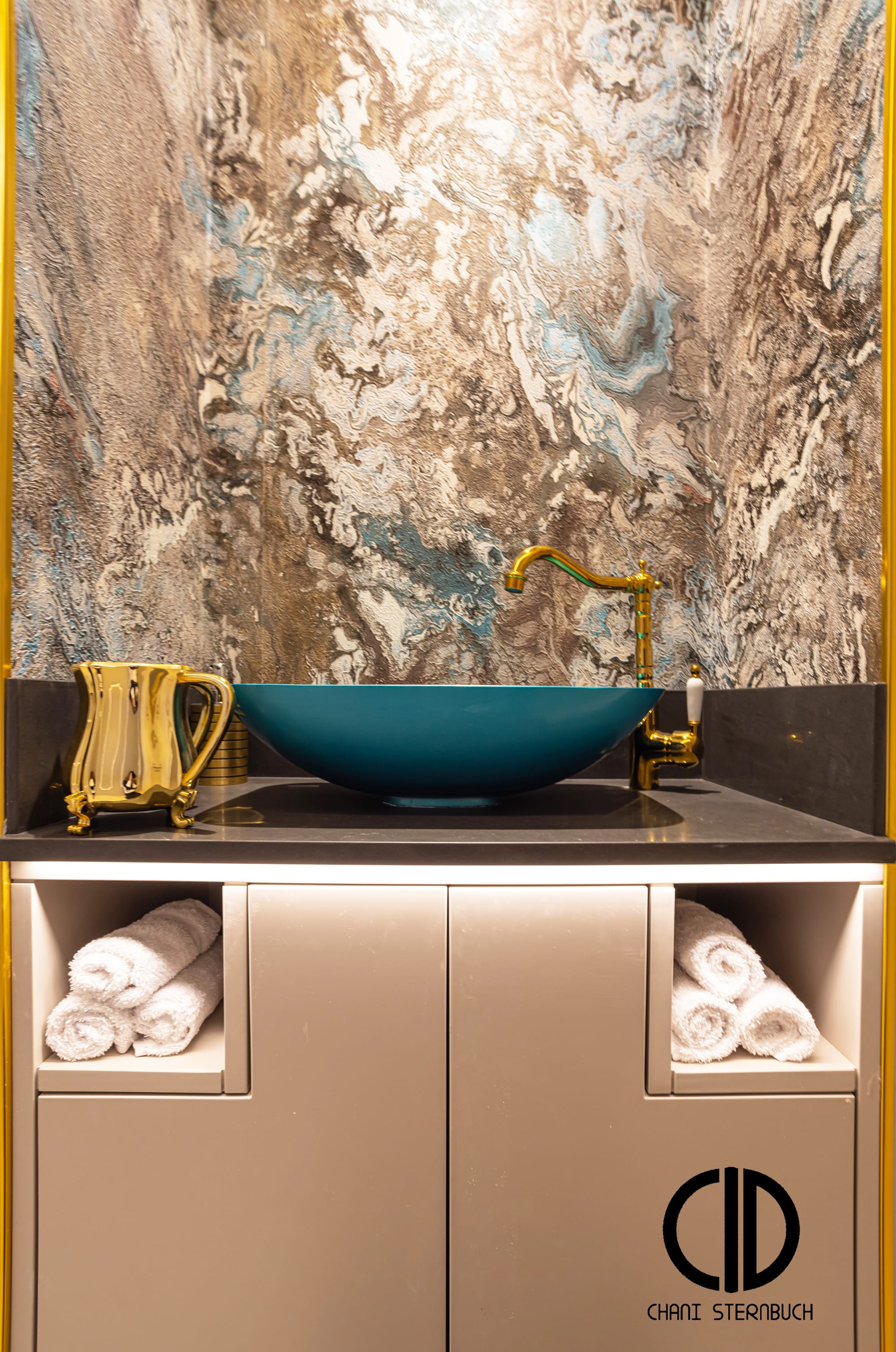 Classical and Magical Jerusalem Estate Apartment 2