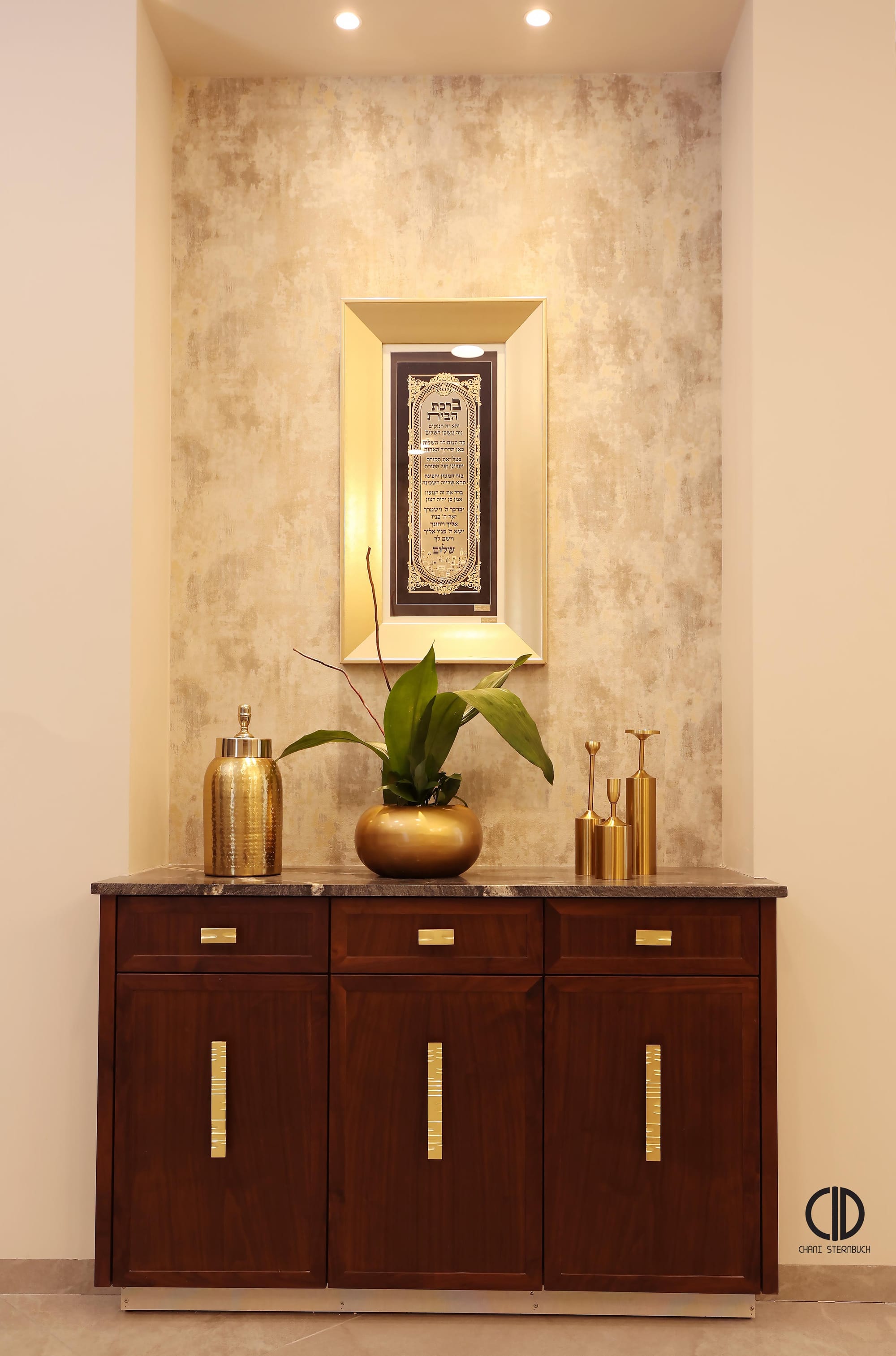 European Style, sophisticated Jerusalem Estate apartment 3