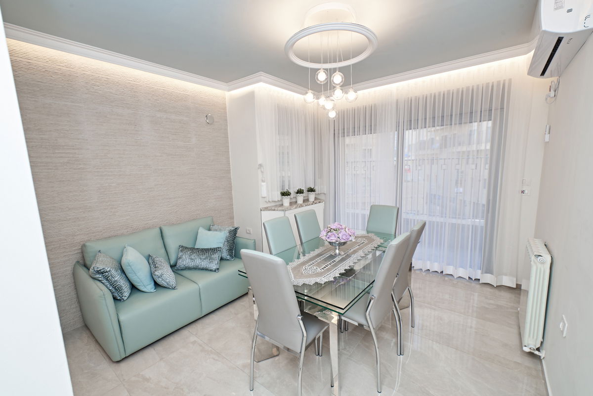 Traditional, Pretty apartment Banit