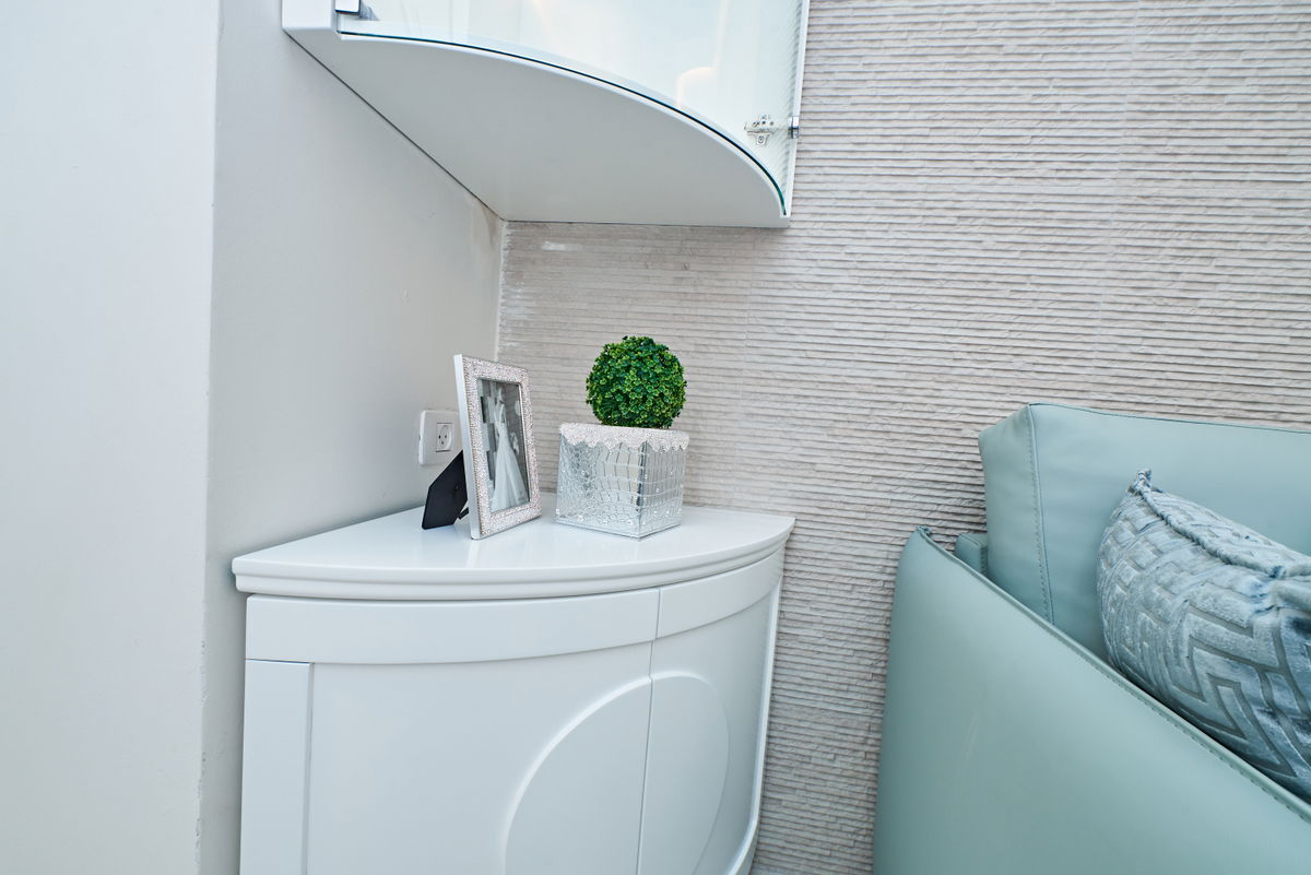 Traditional, Pretty apartment Banit