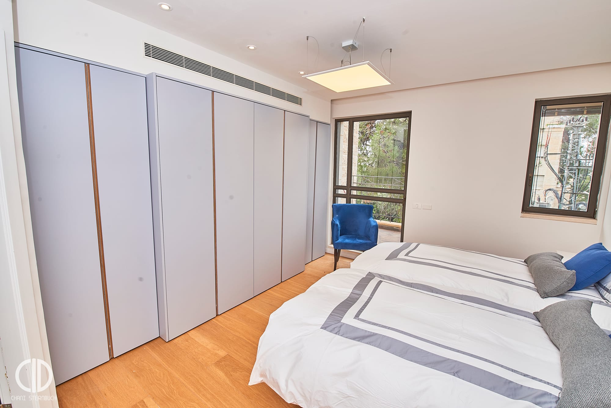 Simply furnished apartment Rachavia 