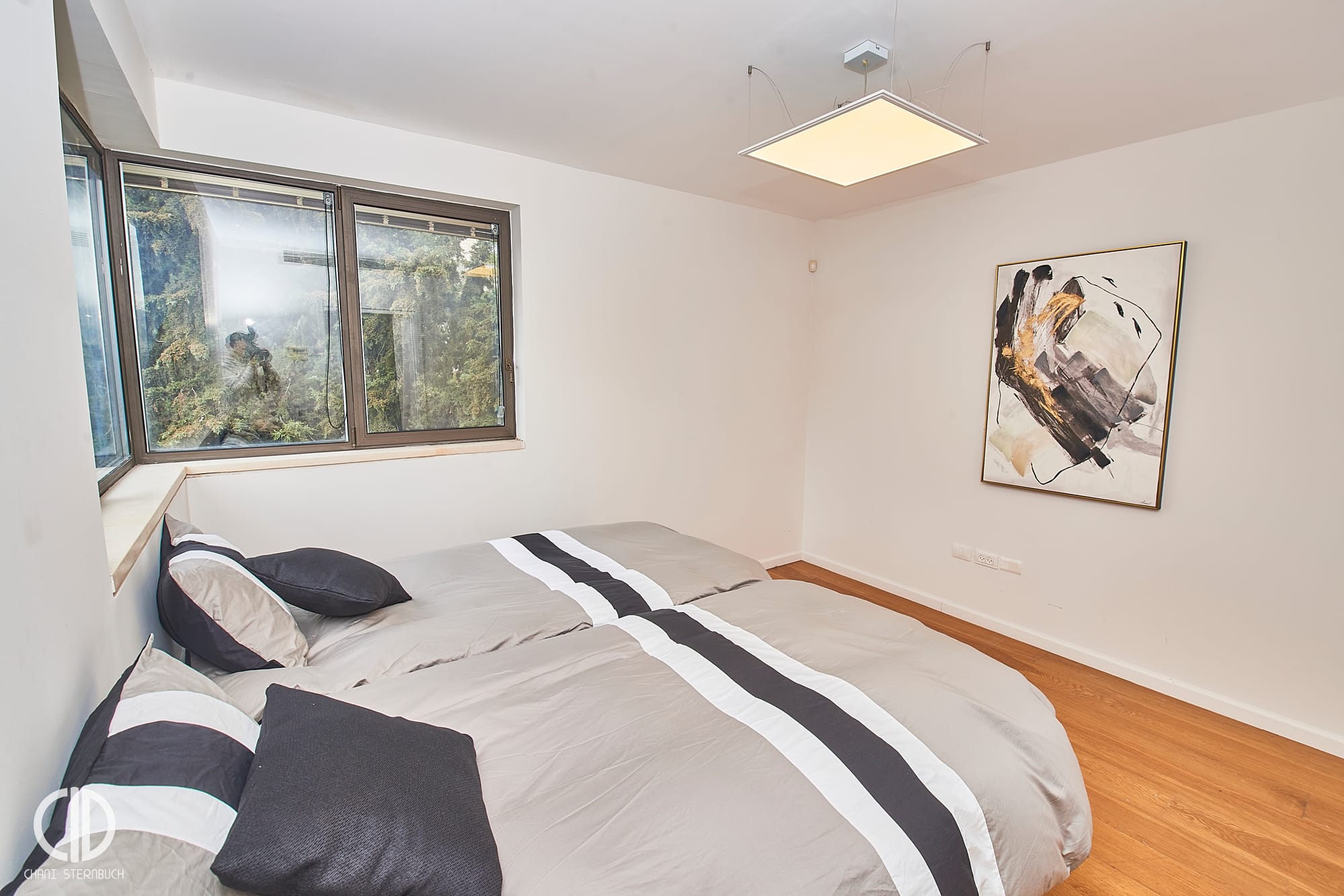 Simply furnished apartment Rachavia 