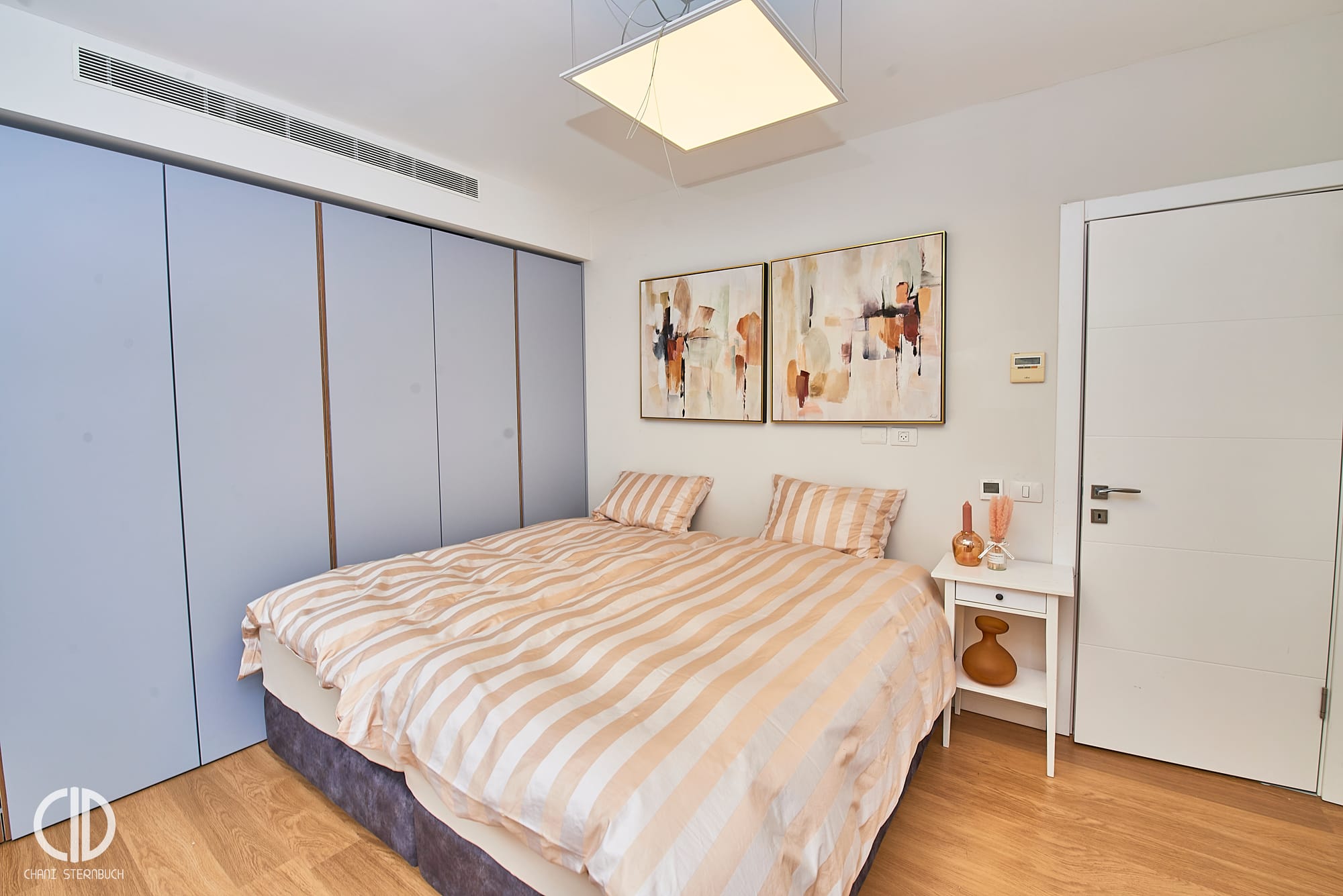 Simply furnished apartment Rachavia 