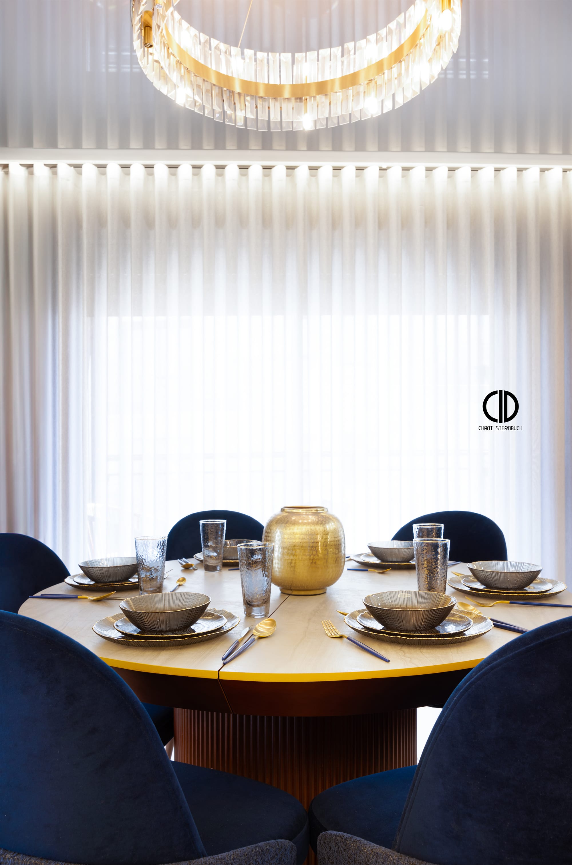 Exquisitely designed Agripas Airbnb apartment 1