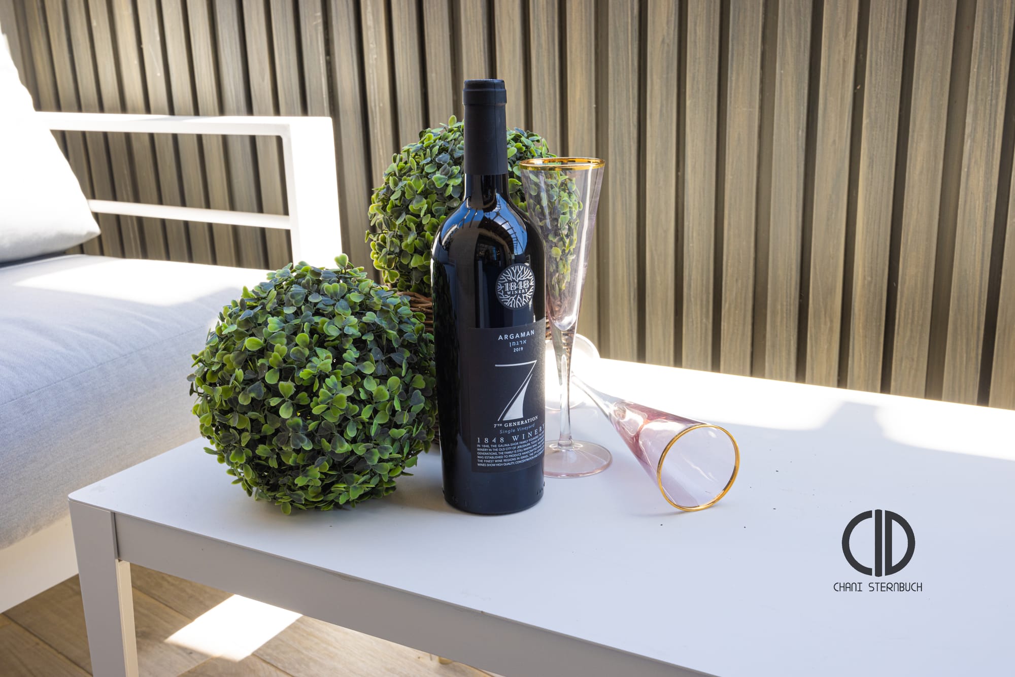 Strikingly stunning Airbnb Kardon apartment 2