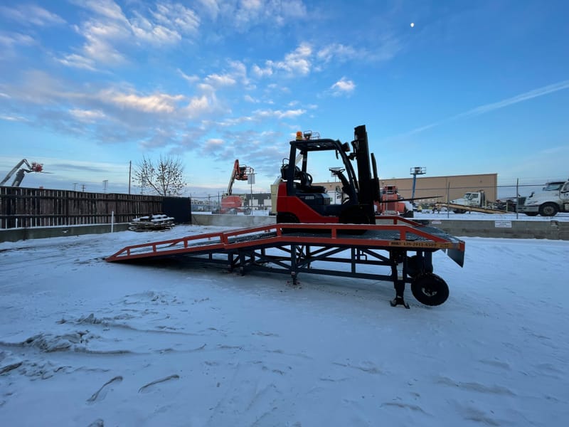 MOBILE LOADING RAMP
