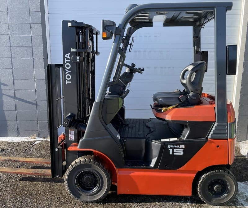 3,000 lb-5,000 lb. Electric Warehouse Forklift, Cushion or Pneumatic Tires