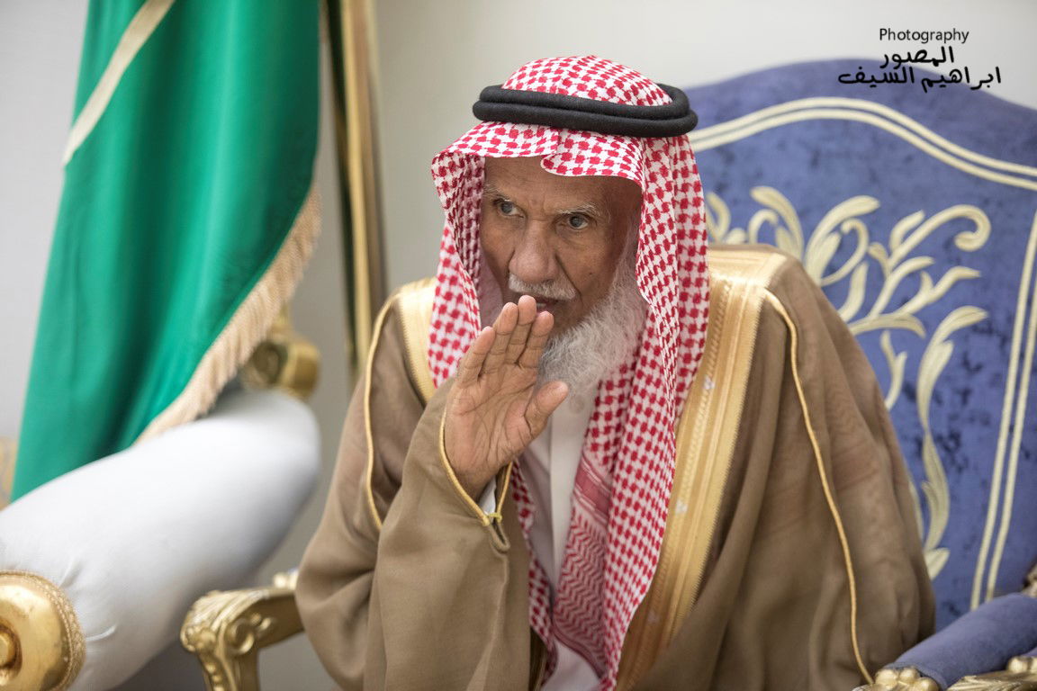 الرزقان يحتفلون في زواج أبنتهم