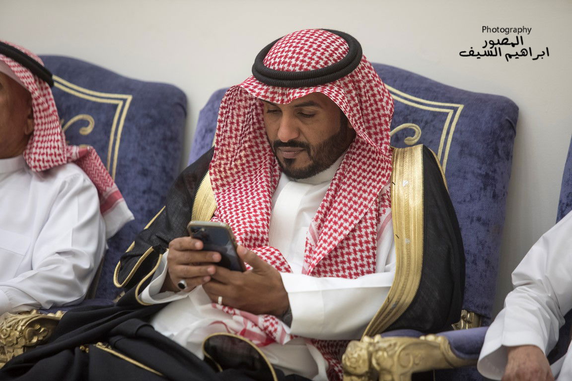 الرزقان يحتفلون في زواج أبنتهم