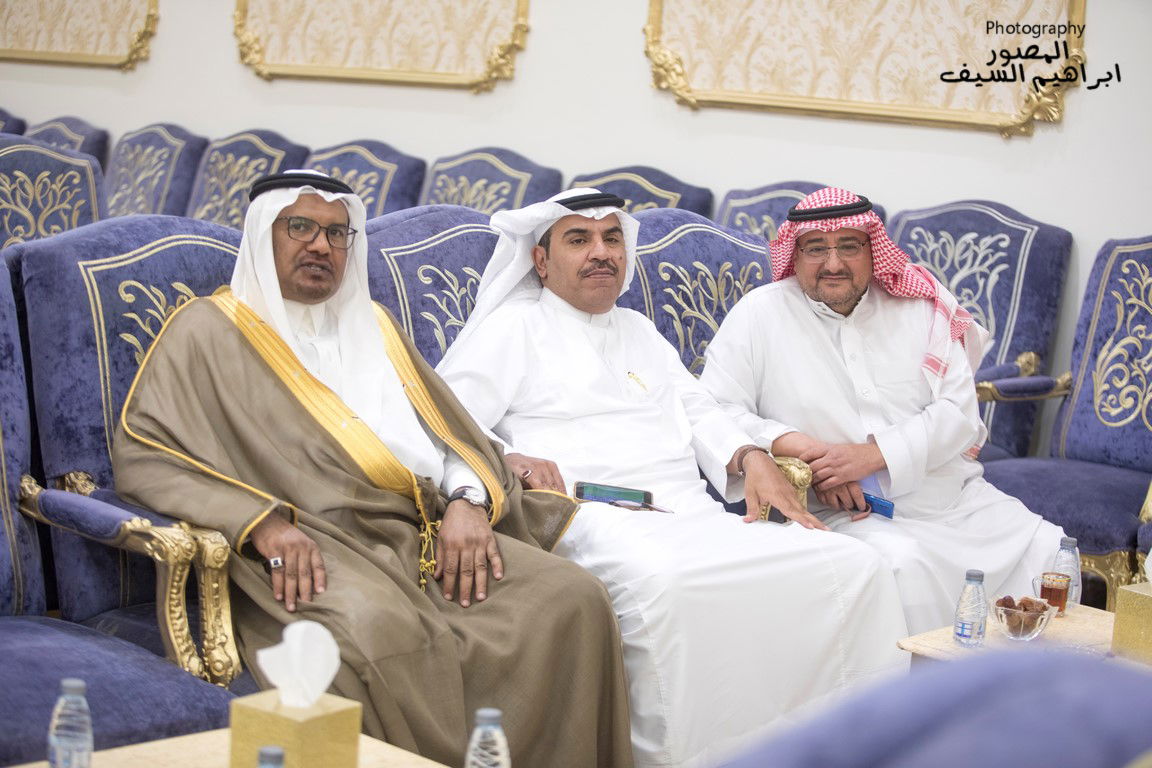 الرزقان يحتفلون في زواج أبنتهم