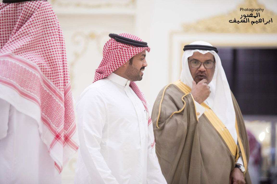 الرزقان يحتفلون في زواج أبنتهم