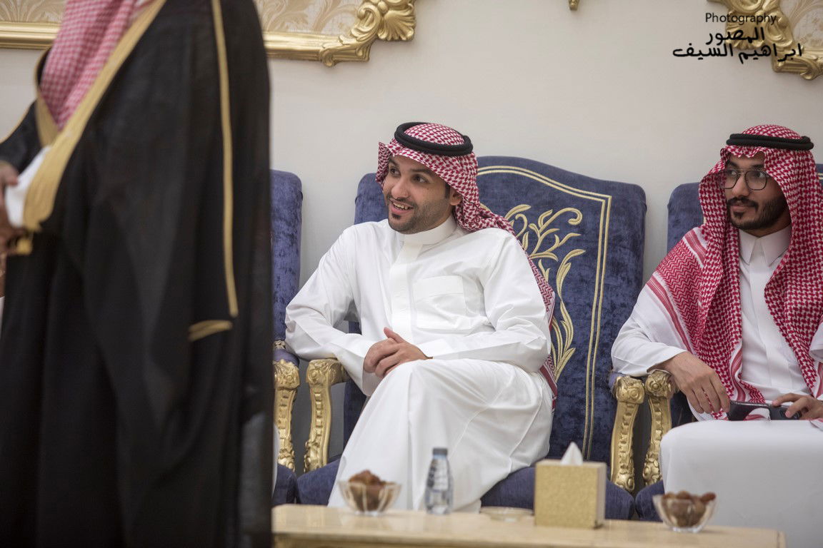 الرزقان يحتفلون في زواج أبنتهم