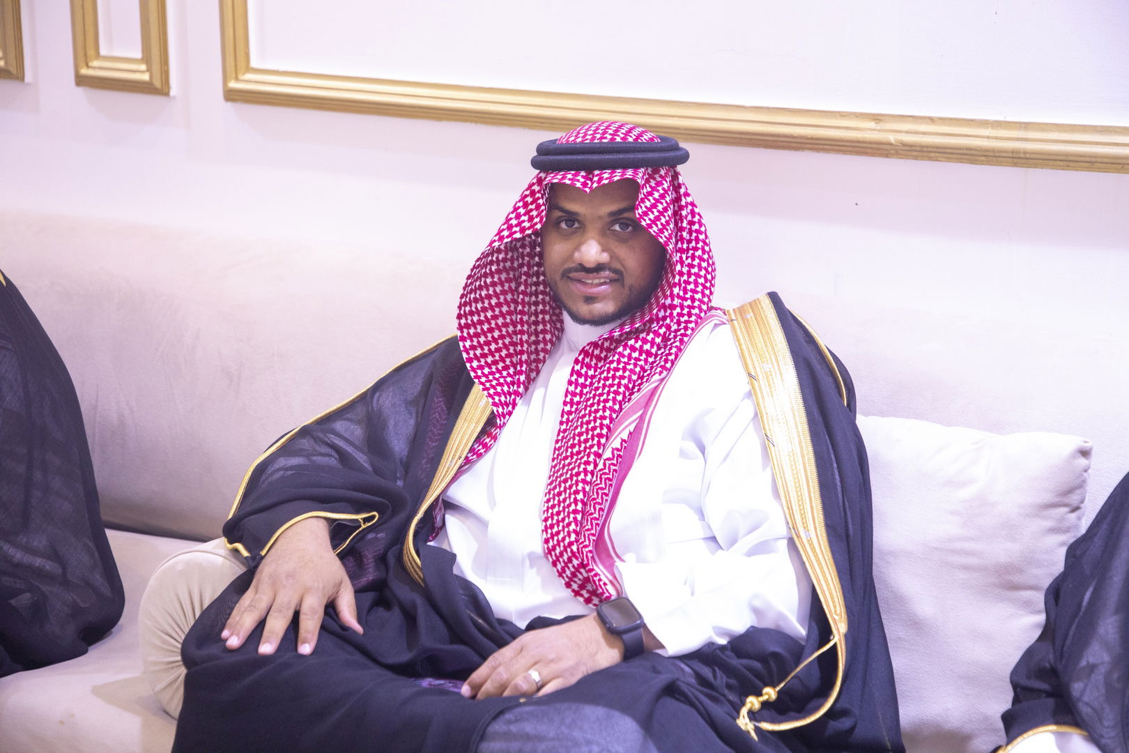 بارك الله لهما وبارك عليهما وجمع بينهما في خير