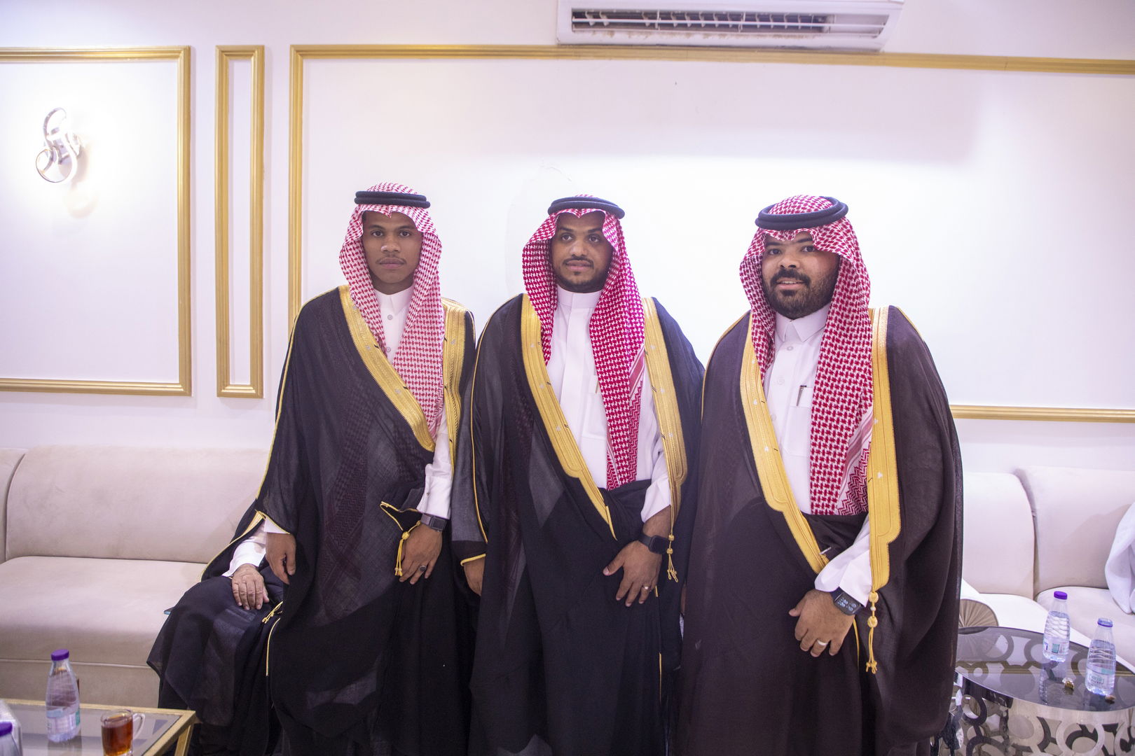 بارك الله لهما وبارك عليهما وجمع بينهما في خير