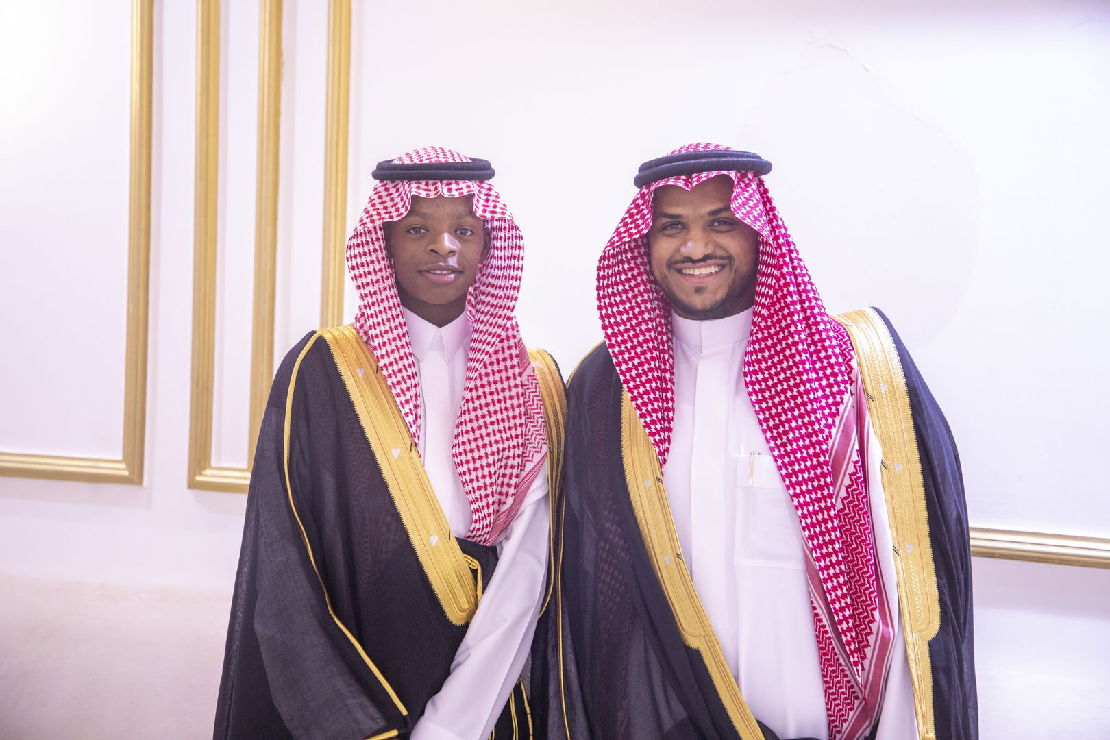 بارك الله لهما وبارك عليهما وجمع بينهما في خير