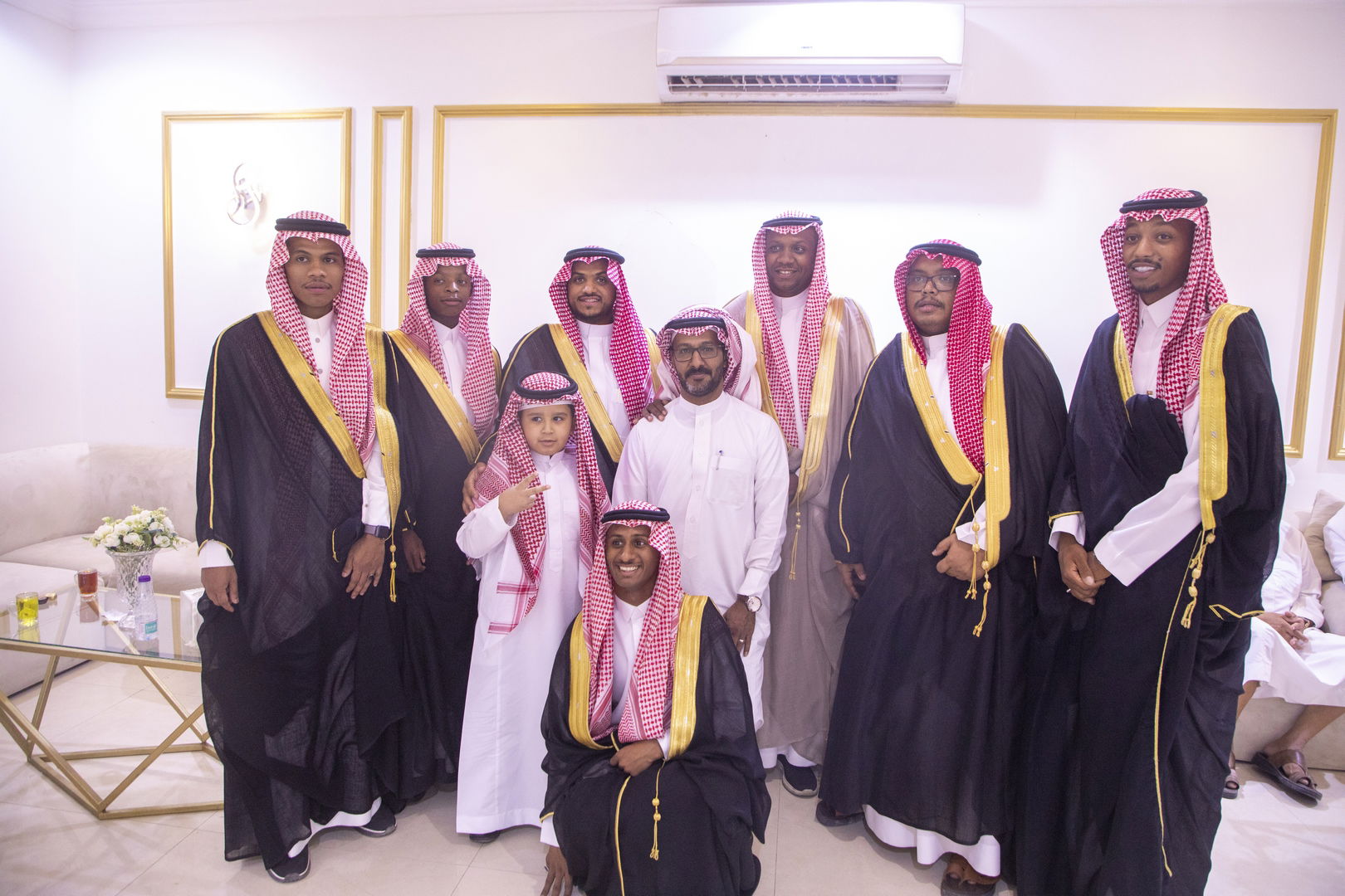 بارك الله لهما وبارك عليهما وجمع بينهما في خير