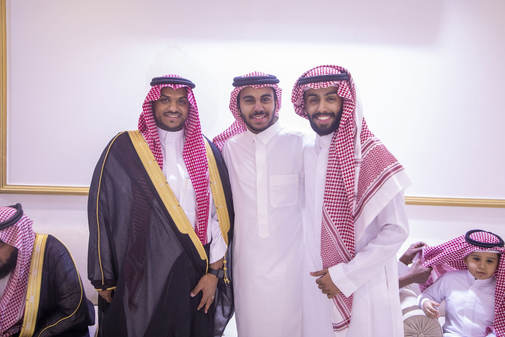 بارك الله لهما وبارك عليهما وجمع بينهما في خير