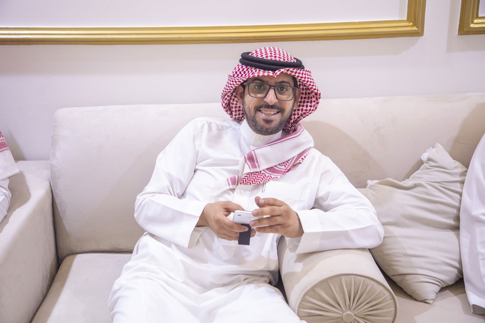 بارك الله لهما وبارك عليهما وجمع بينهما في خير